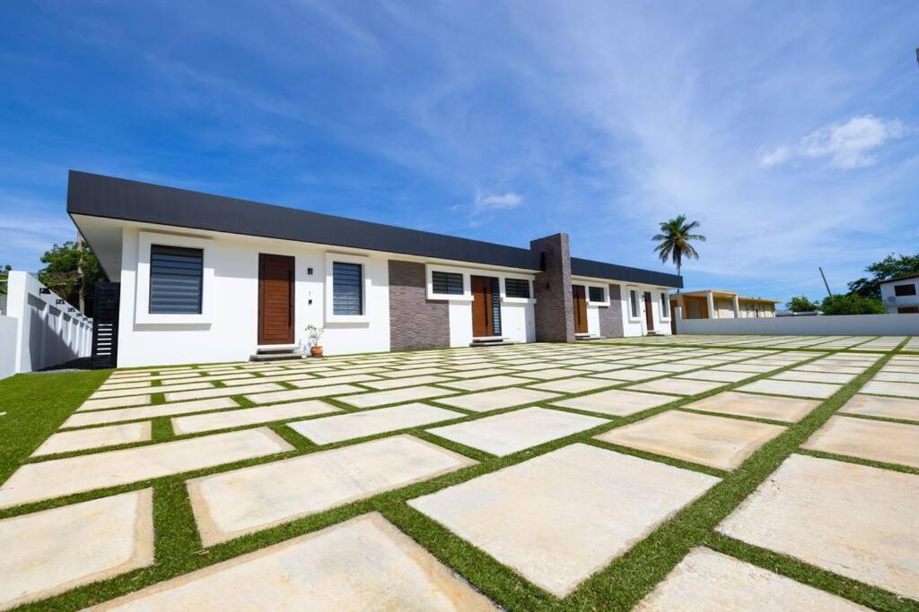 Ramey Cir D, Near Airport, Beaches W/King Bed. Aguadilla Exterior photo